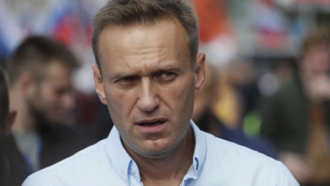 Навальный встал на ноги: последние новости из “Шарите”