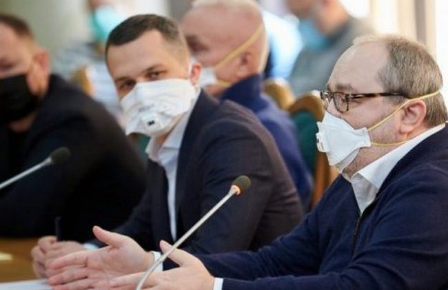 Кернес, Фельдман, Кучер и еще 12 кандидатов: кто официально претендует на пост мэра Харькова