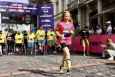 11-летняя девочка, которая потеряла обе ноги в результате ракетного удара по ж/д вокзалу в Краматорске в апреле 2022, пробежала марафон на протезах