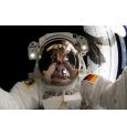 Немецкий астронавт сделал селфи в космосе