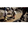 В Конго 4-летних детей заставляют за копейки работать в шахтах 