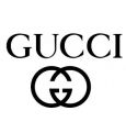 На показе Gucci модели несли в руках собственные головы: видео из Милана (Видео)
