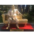 Статуя похотливого Вайнштейна установлена в Голливуде (фото)