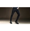Черные мужские джинсы: с чем носить