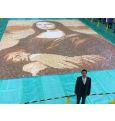 Рекорд Гиннесса: В Японии собрали огромную «Мону Лизу» из крекеров